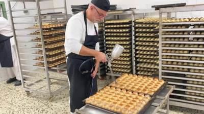 El paro baja del 10% pero España sigue arrastrando 2,5 millones de personas desempleadas
