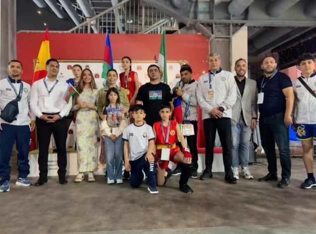 La atleta azerbaiyana Amina Aliyeva, nieta del presidente del país, gana la medalla de oro en el Campeonato Mundial de Kung Fu