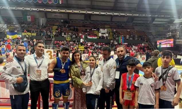 La atleta azerbaiyana Amina Aliyeva, nieta del presidente del país, gana la medalla de oro en el Campeonato Mundial de Kung Fu