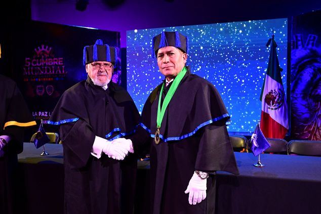 El tecnólogo David Asencio, Doctor Honoris Causa por la Universidad ‘Inteligencia Educa’ de México