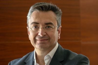 -“ La tecnología debe formar parte del modelo económico y no ser un servicio accesorio”-