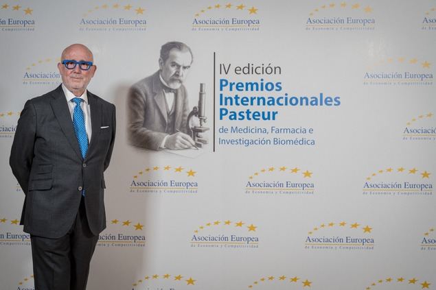 El profesor Dr. Rafael Llombart Ais: una vida dedicada a la innovación, la docencia y la excelencia en el tratamiento del aparato locomotor