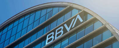 Luis Pineda pide la inhabilitación y baja del Registro de Banqueros de los directivos acusados en la trama del BBVA contra AUSBANC