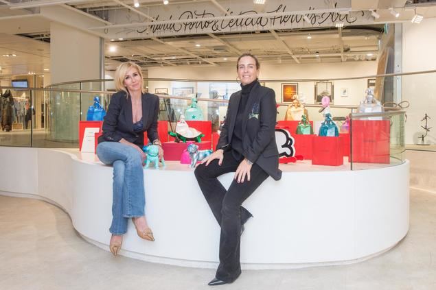 María Porto y Leticia Hervás el día de la presentación de la galería, 2 de diciembre de 2021.