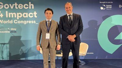 Miguel López-Valverde junto al viceministro de IA de Kazajistán, Dimitri Mun en el GovTech 4 Impact Wold Congress.