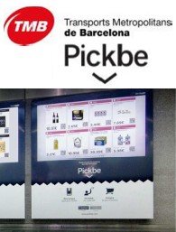 El metro de Barcelona estrena las primeras tiendas virtuales de la mano de Pickbe