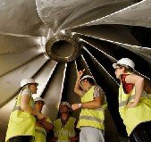 Turbina de San Esteban II, que es una de las dos más potentes de Europa occidental con un caudal nominal  de 200 megavatios por segundo.