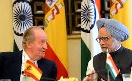 Su Majestad el Rey ha sido uno de los mejores embajadores comerciales de España ante la India. En la foto, con e primer ministro indio Manmohan Singh en octubre de 2012.