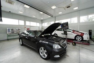 Toyota estrena un nuevo centro de formación profesional en España