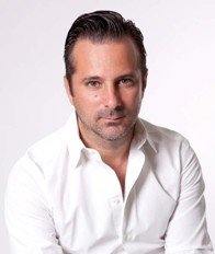 El autor y gurú de una nueva forma de entender la actividad del agente financiero, José Antonio Madrigal.