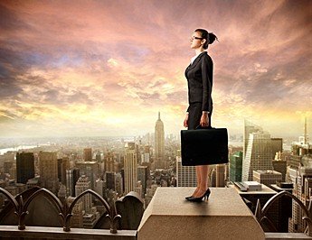 Aumenta un 14% el número de mujeres directivas contratadas