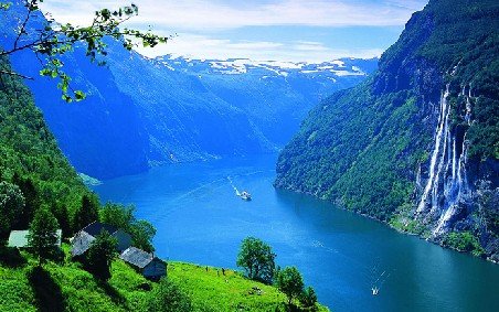 Hurtigruten, un recorrido por la costa noruega en una línea centenaria