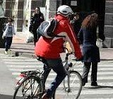 El nuevo borrador de la DGT deja más desamparados a los ciclistas, que también circulan por la vía pública.