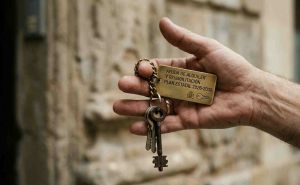 Ladrillos con candado: el nuevo Plan de Vivienda y el reto de dejar de correr tras un tren que ya se fue